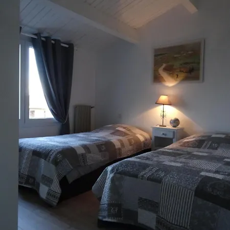 Gites, Chambres D'Hotes La Maison D'Amis Puilboreau Buitenkant foto